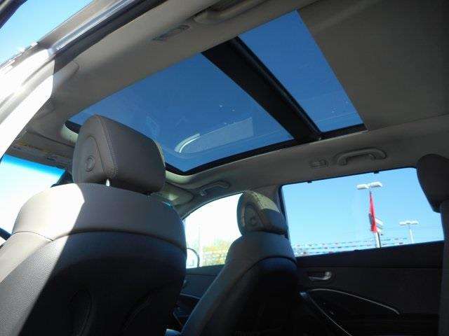 2017 Hyundai Santa Fe AWD Limited Ultimate 4dr SUV